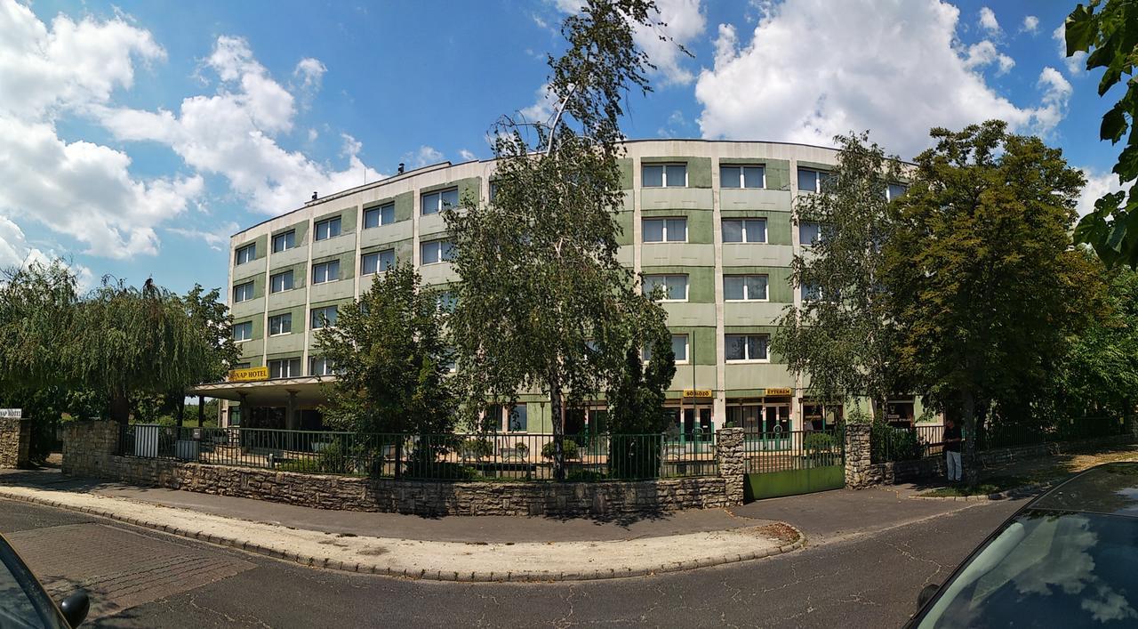 Hotel Nap Boedapest Buitenkant foto