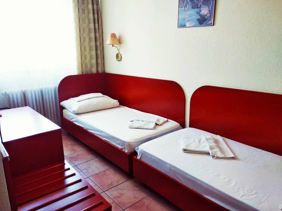 Hotel Nap Boedapest Buitenkant foto